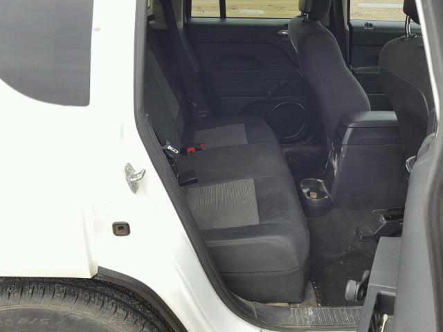 1C4NJCBA9ED744707 - 2014 JEEP COMPASS SP 白色 照片 6