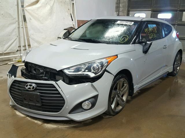 KMHTC6AE5EU197390 - 2014 HYUNDAI VELOSTER T GRAY photo 2