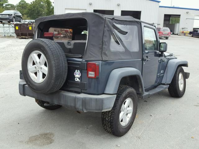 1J4FA24188L502345 - 2008 JEEP WRANGLER X GRAY photo 4