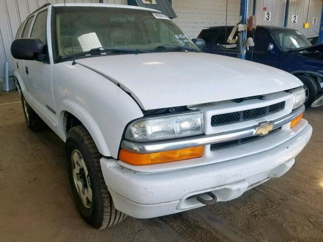 1GNDT13WX2K141090 - 2002 CHEVROLET BLAZER WHITE photo 1