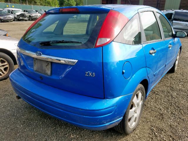 3FAFP373X2R116337 - 2002 FORD FOCUS ZX5 BLUE photo 4