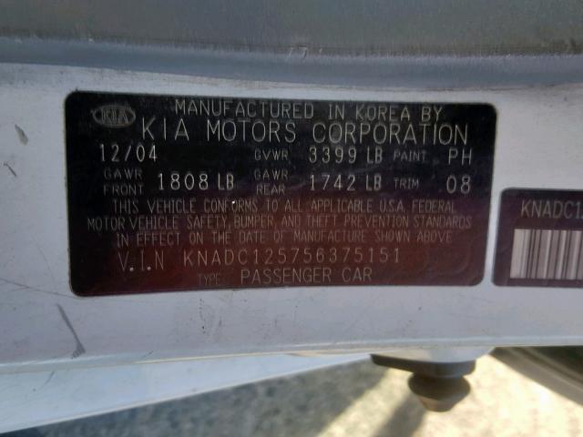 KNADC125756375151 - 2005 KIA RIO WHITE photo 10