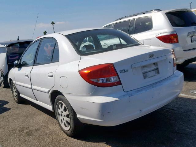 KNADC125756375151 - 2005 KIA RIO WHITE photo 3