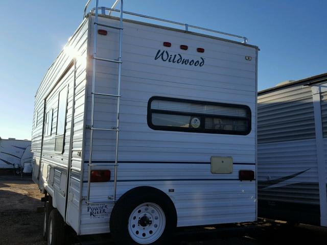 4X4FWDC28XC033375 - 1999 WILD 5TH WHEEL WHITE photo 3