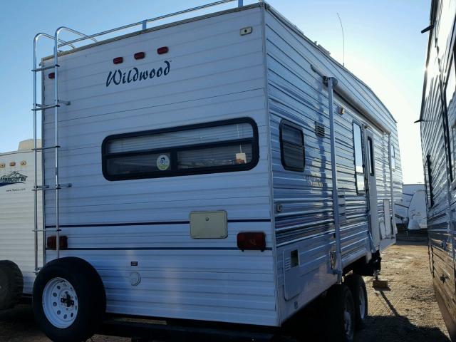 4X4FWDC28XC033375 - 1999 WILD 5TH WHEEL WHITE photo 4