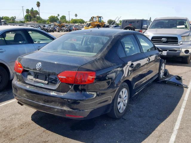 3VW2K7AJ5EM305708 - 2014 VOLKSWAGEN JETTA BASE BLACK photo 4