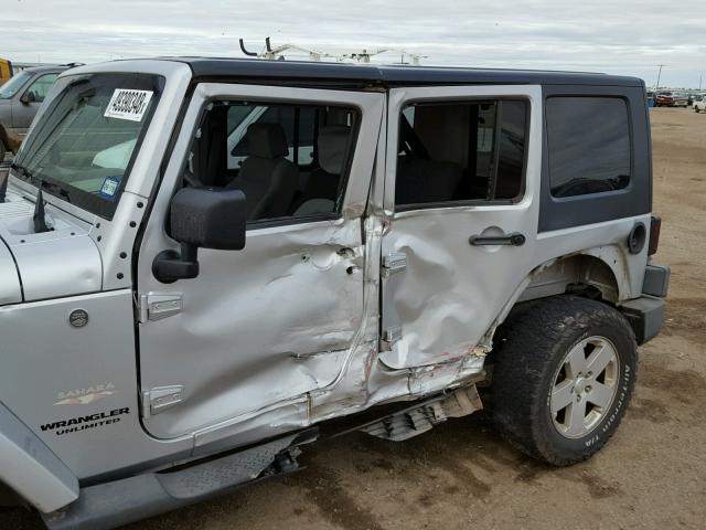 1J46A59137L191999 - 2007 JEEP WRANGLER S SILVER photo 9