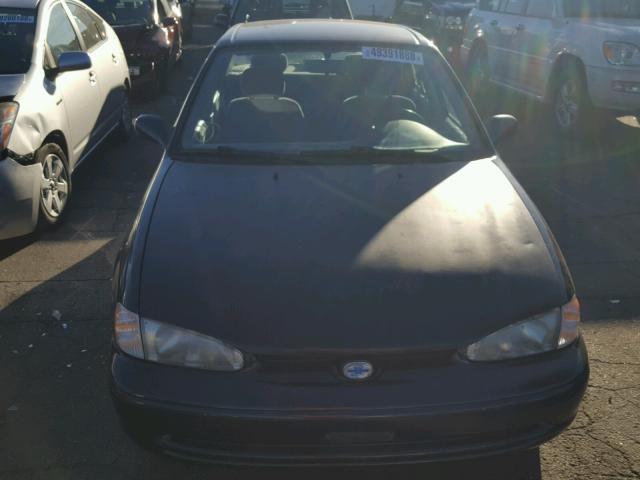 1Y1SK5284YZ414730 - 2000 CHEVROLET GEO PRIZM 黑色 照片 9