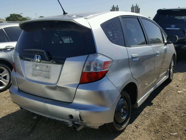 JHMGE8H40AC001752 - 2010 HONDA FIT SPORT SILVER photo 4