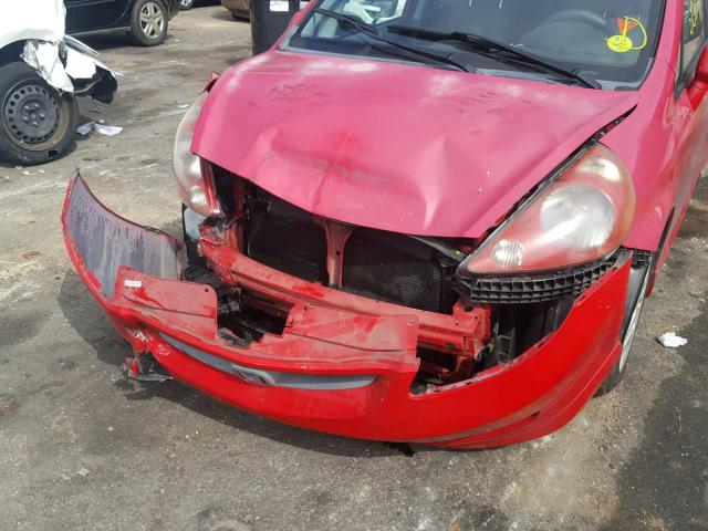 JHMGD38638S004586 - 2008 HONDA FIT SPORT RED photo 9