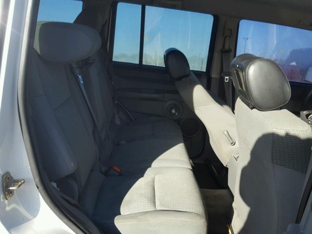 1J8HG48P67C527663 - 2007 JEEP COMMANDER WHITE photo 6