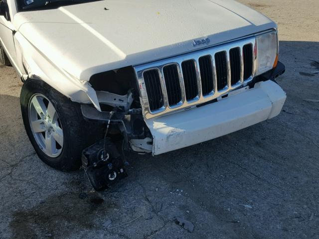 1J8HG48P67C527663 - 2007 JEEP COMMANDER WHITE photo 9