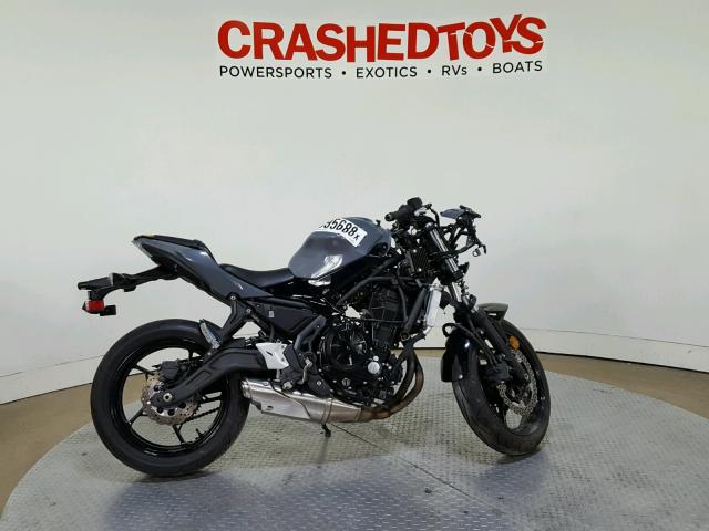 JKAEXEJ15JDA02744 - 2018 KAWASAKI EX650 J ორფეროვანი ფოტო 1