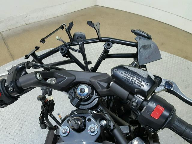 JKAEXEJ15JDA02744 - 2018 KAWASAKI EX650 J ორფეროვანი ფოტო 10