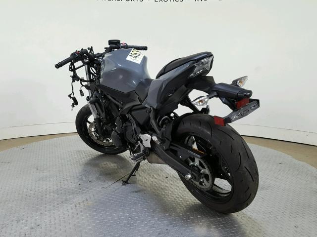 JKAEXEJ15JDA02744 - 2018 KAWASAKI EX650 J ორფეროვანი ფოტო 6