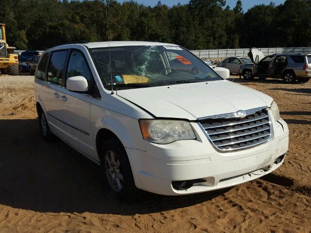 2A4RR5D18AR308354 - 2010 CHRYSLER TOWN & COU WHITE photo 1