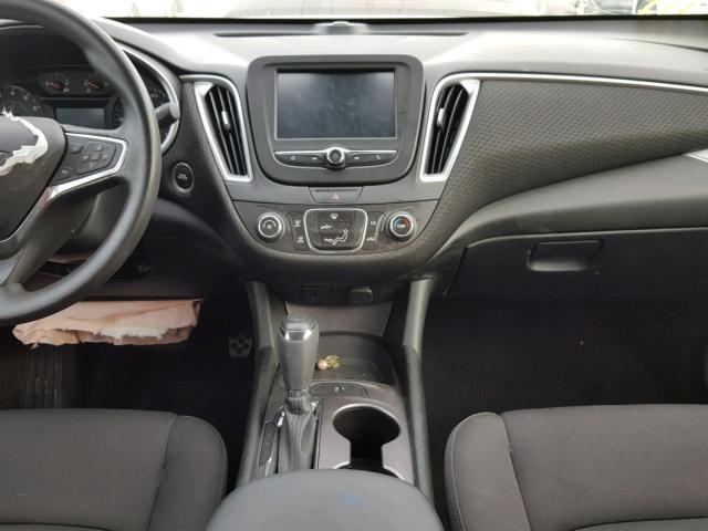 1G1ZB5ST4HF258223 - 2017 CHEVROLET MALIBU LS 白色 照片 9