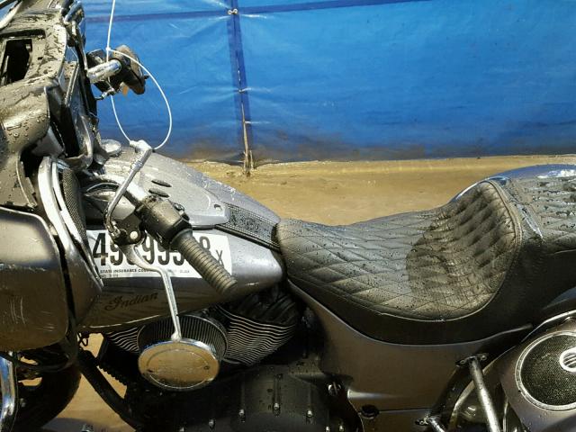 56KTCBAA0J3357180 - 2018 INDIAN MOTORCYCLE CO. CHIEFTAIN GRAY photo 5