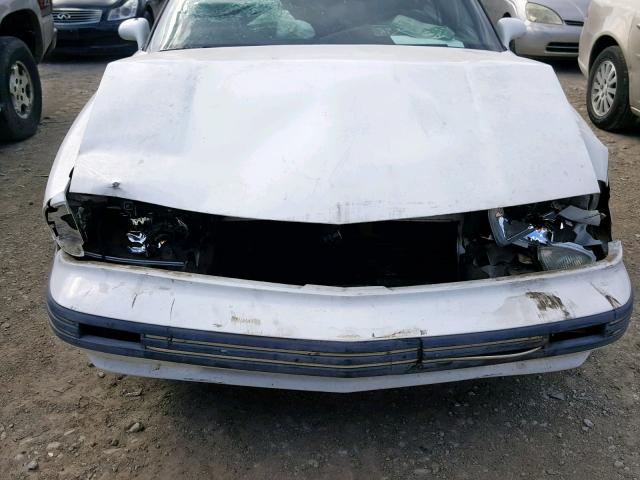 1G3HN52K3S4837045 - 1995 OLDSMOBILE 88 ROYALE WHITE photo 9