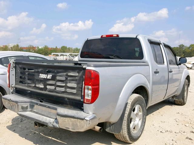 1N6AD07W35C436704 - 2005 NISSAN FRONTIER C SILVER photo 4