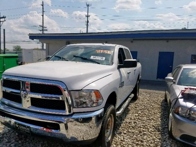 3C6UR5DLXHG535585 - 2017 RAM 2500 SLT WHITE photo 2