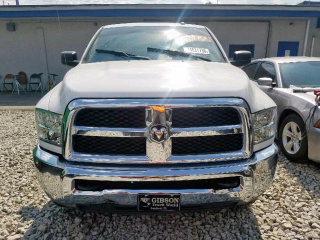 3C6UR5DLXHG535585 - 2017 RAM 2500 SLT WHITE photo 9