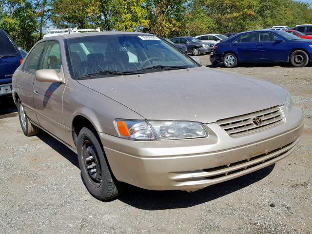 4T1BG22K1WU284170 - 1998 TOYOTA CAMRY CE GOLD photo 1