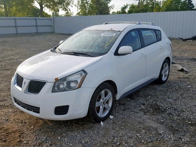 5Y2SM67009Z469524 - 2009 PONTIAC VIBE WHITE photo 2