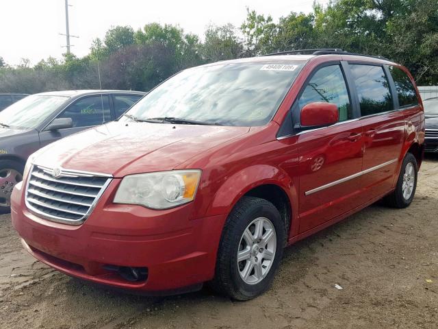 2A4RR5D15AR213797 - 2010 CHRYSLER TOWN & COU RED photo 2