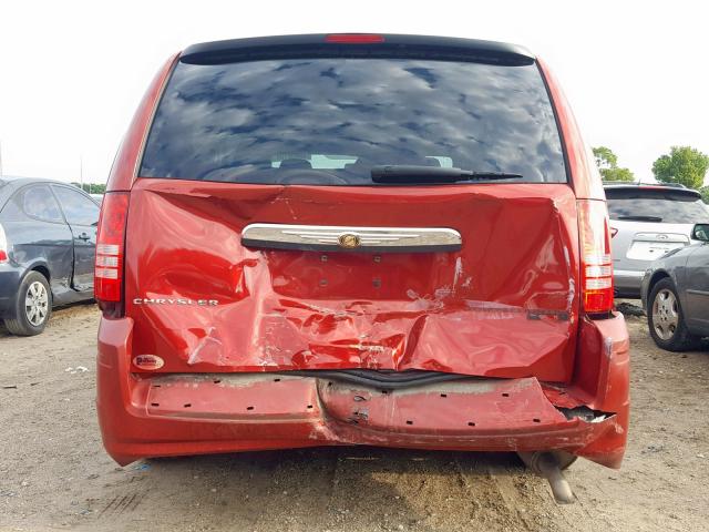 2A4RR5D15AR213797 - 2010 CHRYSLER TOWN & COU RED photo 9
