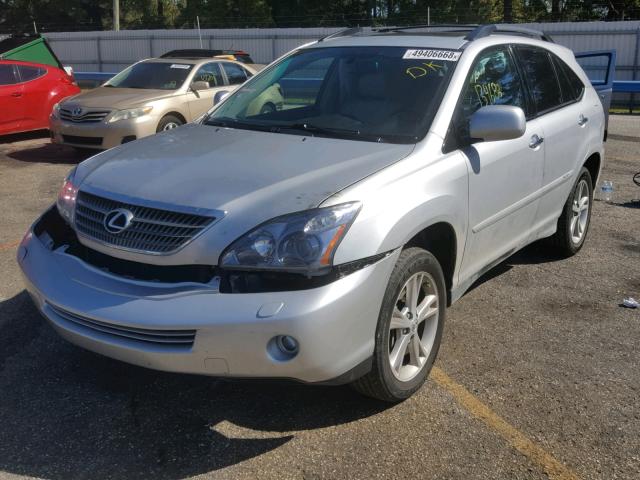 JTJGW31U382008025 - 2008 LEXUS RX 400H WHITE photo 2