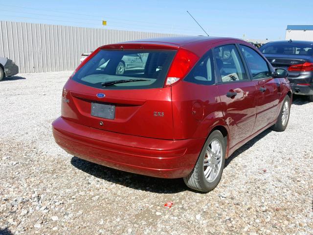 3FAFP37373R181695 - 2003 FORD FOCUS ZX5 RED photo 4