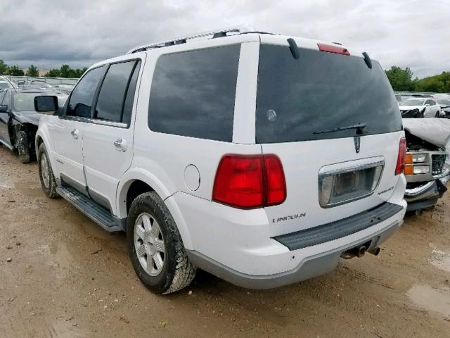 5LMFU28R03LJ38288 - 2003 LINCOLN NAVIGATOR WHITE photo 3