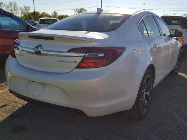 2G4G35EX2G9203427 - 2016 BUICK REGAL SPOR WHITE photo 4