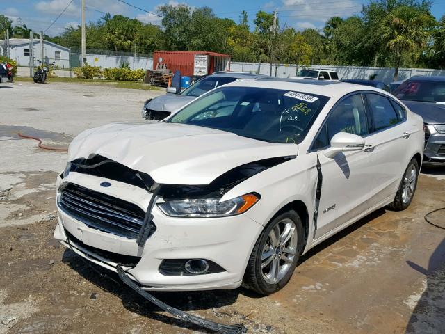 3FA6P0RU0FR177917 - 2015 FORD FUSION TIT WHITE photo 2