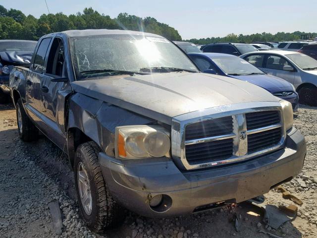 1D7HE48KX7S256037 - 2007 DODGE DAKOTA QUA GRAY photo 1