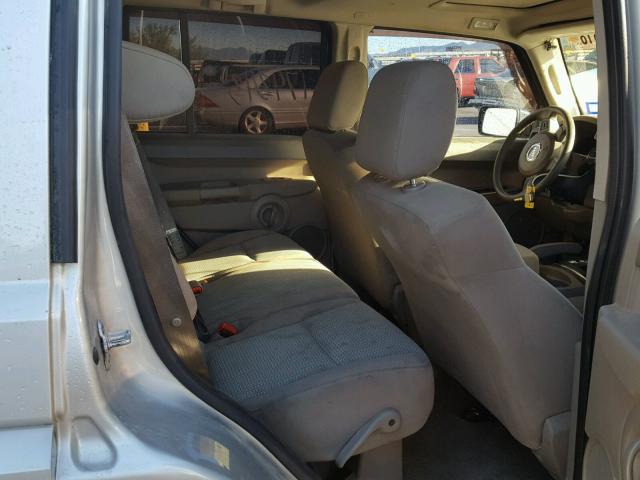 1J8HG48K27C670758 - 2007 JEEP COMMANDER SILVER photo 6
