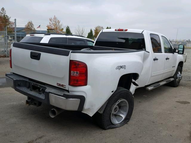 1GT423C83BF111558 - 2011 GMC SIERRA K35 WHITE photo 4