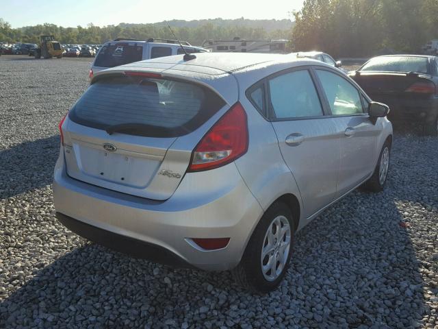 3FADP4EJ9DM207257 - 2013 FORD FIESTA SE SILVER photo 4