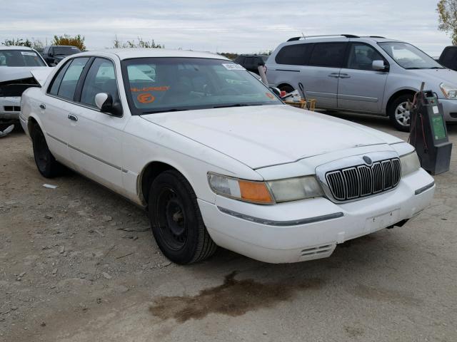 2MEFM75W0WX639167 - 1998 MERCURY GRAND MARQ WHITE photo 1