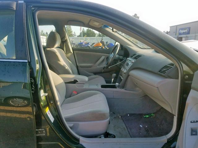 4T1BF3EK2BU599963 - 2011 TOYOTA CAMRY BASE GREEN photo 5