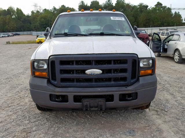 1FTWF30P86EB82291 - 2006 FORD F350 SRW S WHITE photo 9