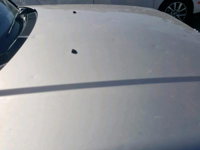 1J8HG48K18C200805 - 2008 JEEP COMMANDER ნაცრისფერი ფოტო 9