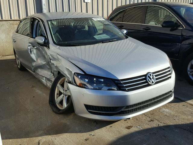 1VWBS7A39FC017646 - 2015 VOLKSWAGEN PASSAT SE SILVER photo 1