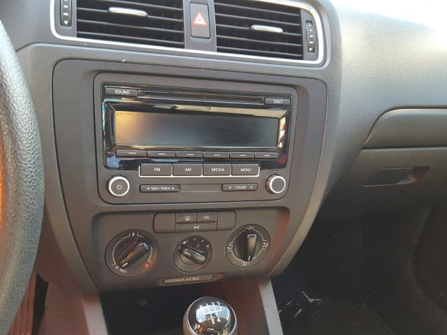 3VW1K7AJ3EM390205 - 2014 VOLKSWAGEN JETTA BASE Սև լուսանկար 9