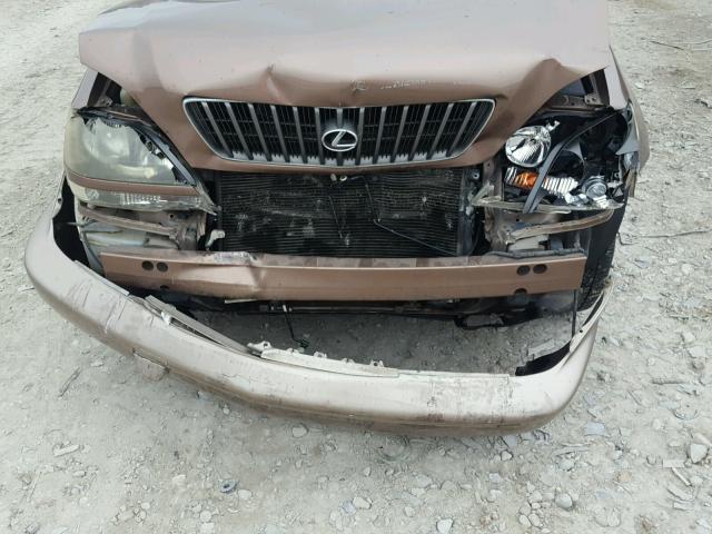 JT6HF10U0X0018056 - 1999 LEXUS RX 300 BROWN photo 9