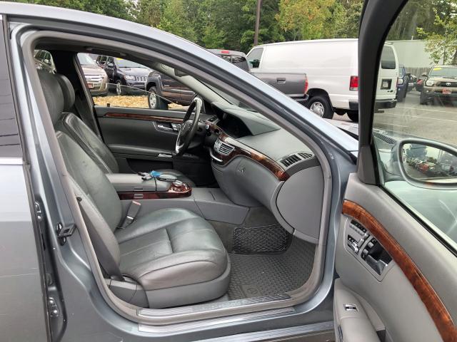 WDDNG71X87A085914 - 2007 MERCEDES-BENZ S 550 GRAY photo 5