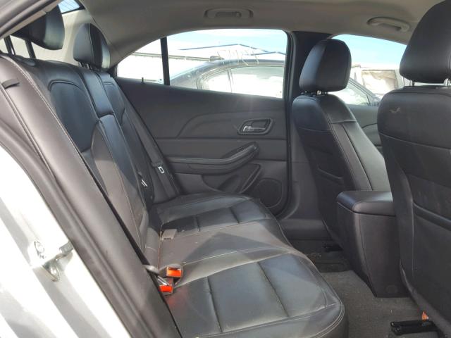 1G11E5SA9GF168860 - 2016 CHEVROLET MALIBU LIM 银色 照片 6