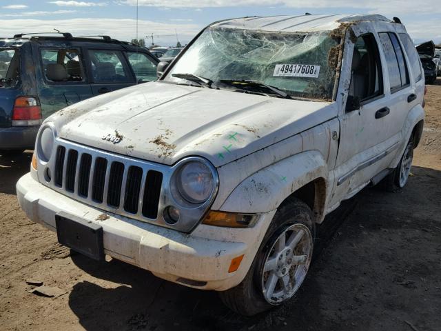 1J4GL58KX6W252184 - 2006 JEEP LIBERTY LI WHITE photo 2