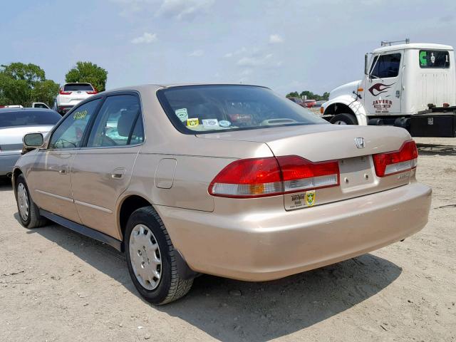 1HGCG56431A074686 - 2001 HONDA ACCORD LX GOLD photo 3